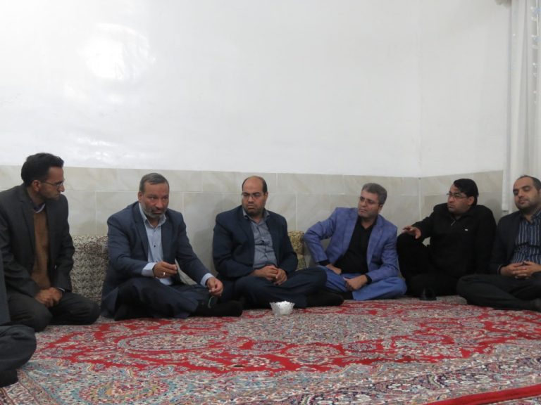 بررسی مسائل و مشکلات روستای خوسف