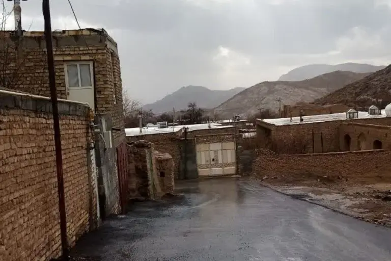 بارش باران و تگرگ در خوسف